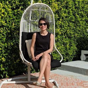 Meet your Posher, Eva